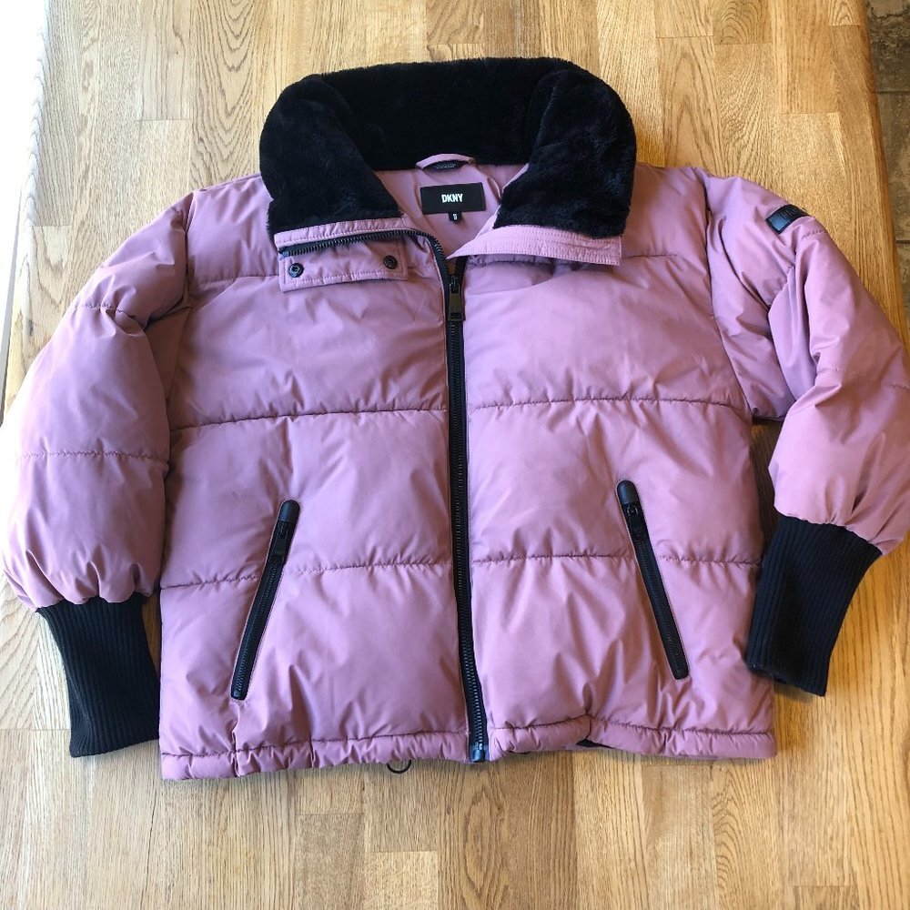 DKNY Oversized Mauve Puffer Jacket Size Medium - Picture 3 of 14